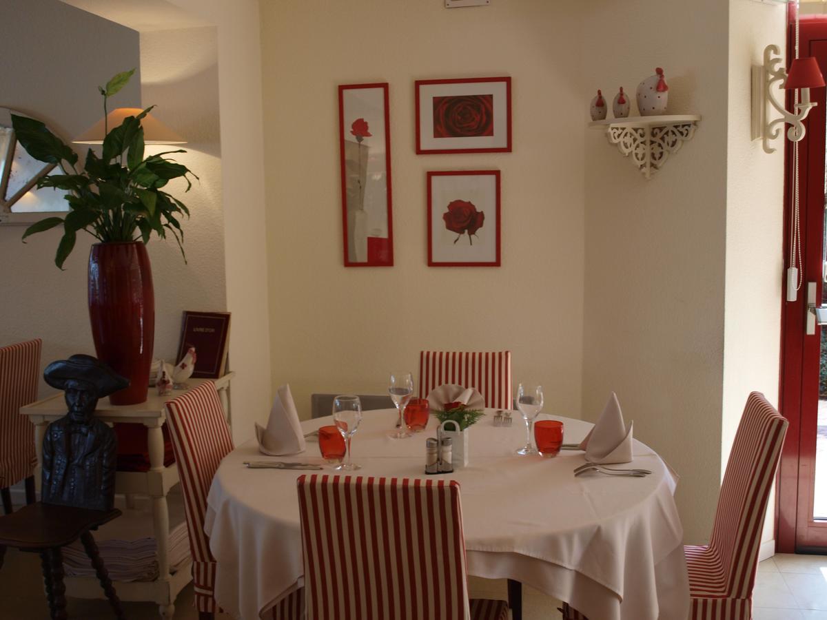 Hotel Restaurant Aux Sapins Thann Kültér fotó