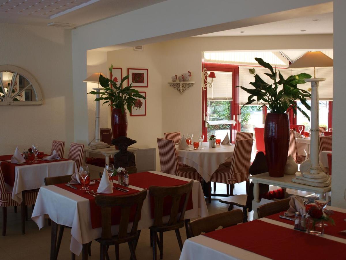 Hotel Restaurant Aux Sapins Thann Kültér fotó