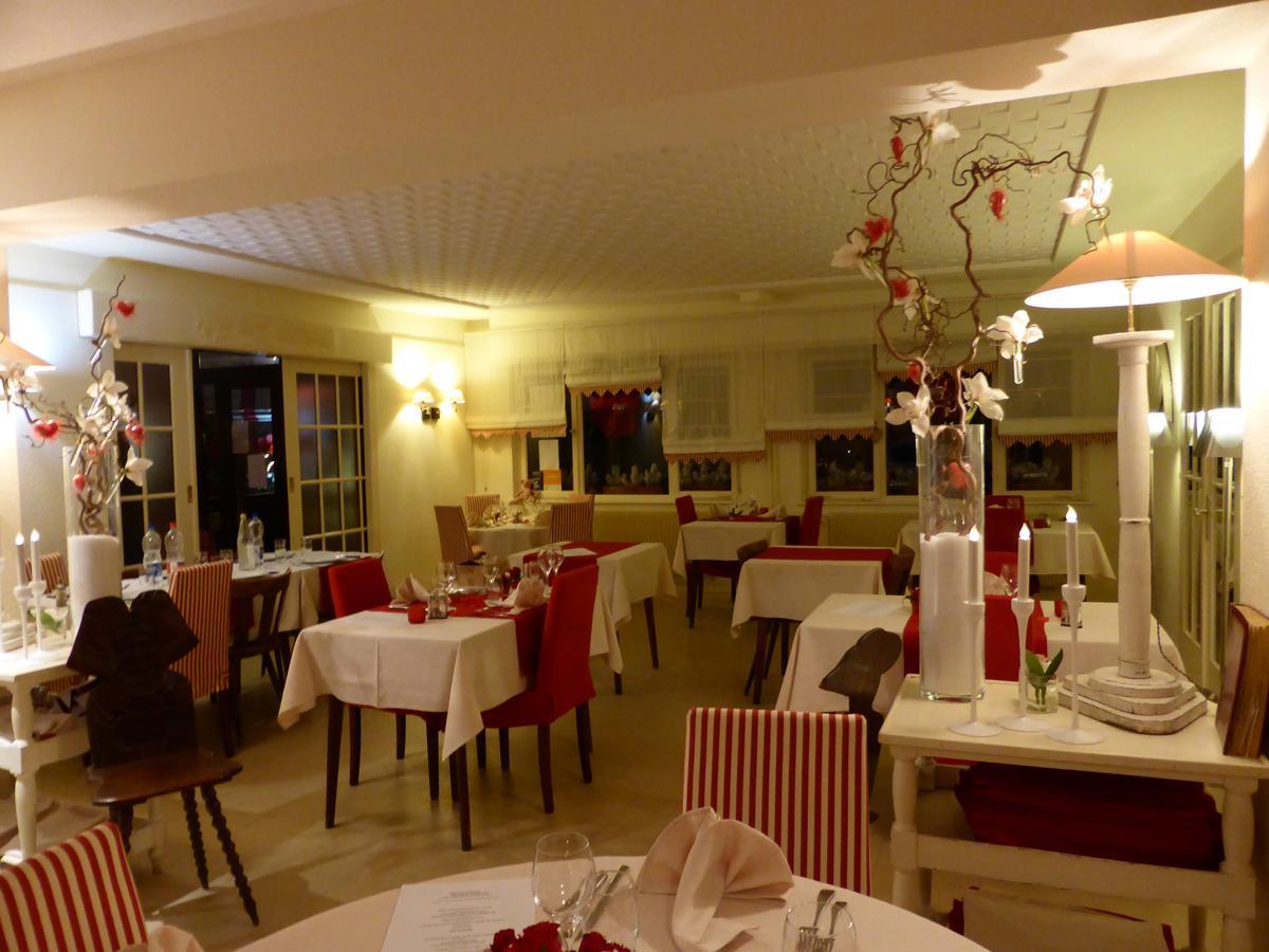 Hotel Restaurant Aux Sapins Thann Kültér fotó